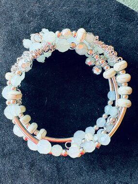 Expandable Beaded Bracelet Pale Blue